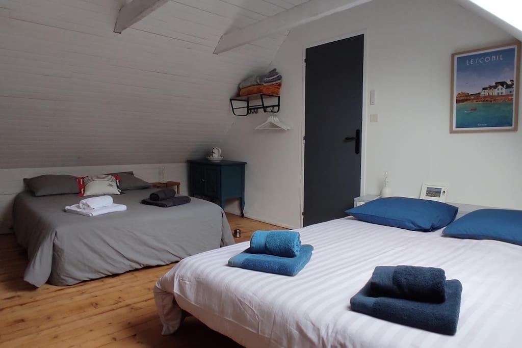 Maison De Pecheur Bord De Mer Bois Et Pierre 6-8 Pers Plobannalec Eksteriør billede