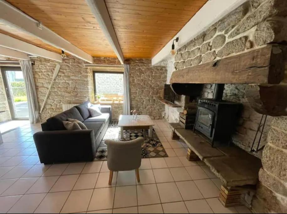 Maison De Pecheur Bord De Mer Bois Et Pierre 6-8 Pers Plobannalec Eksteriør billede